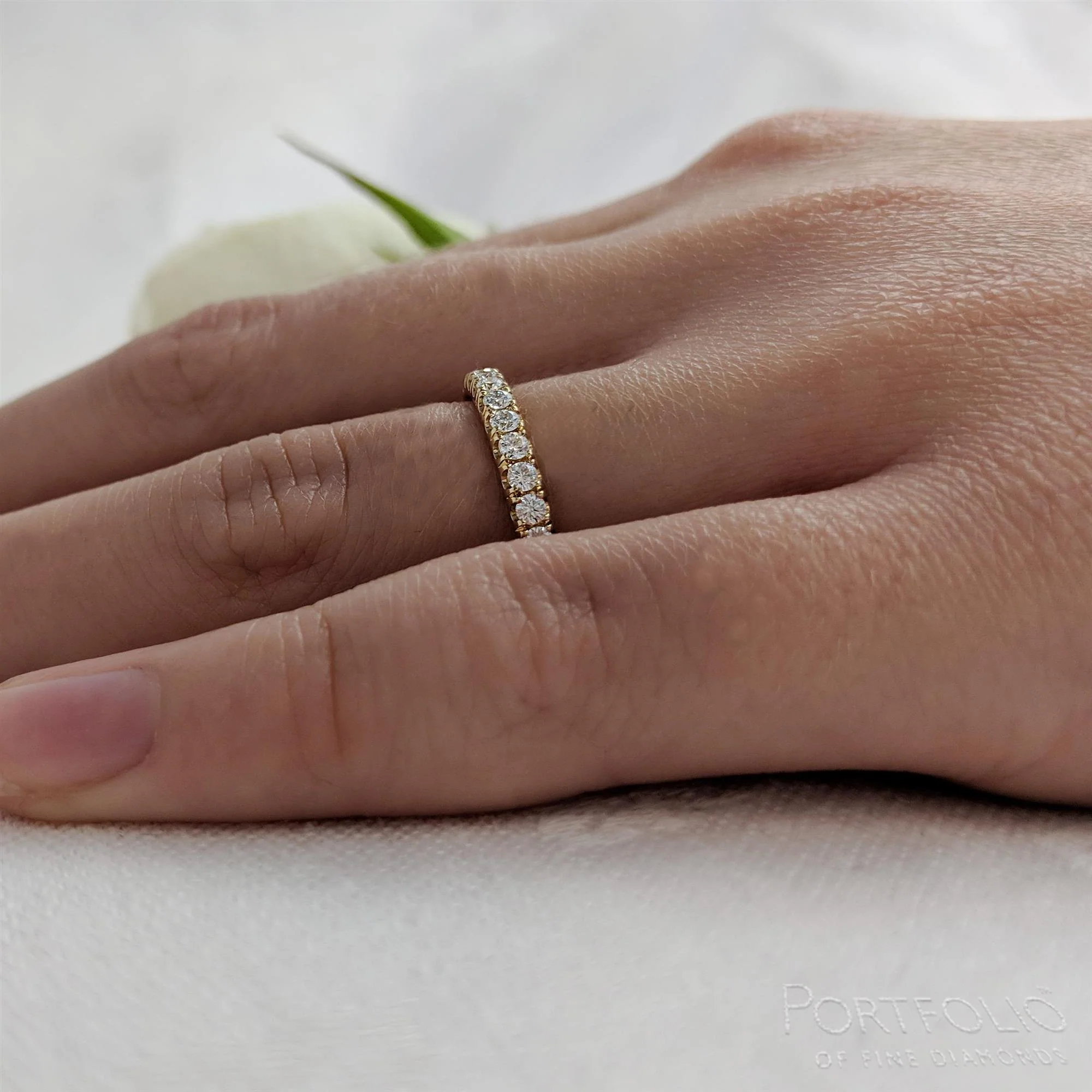 0.33ct Diamond Yellow Gold Wedding Ring - Image 2