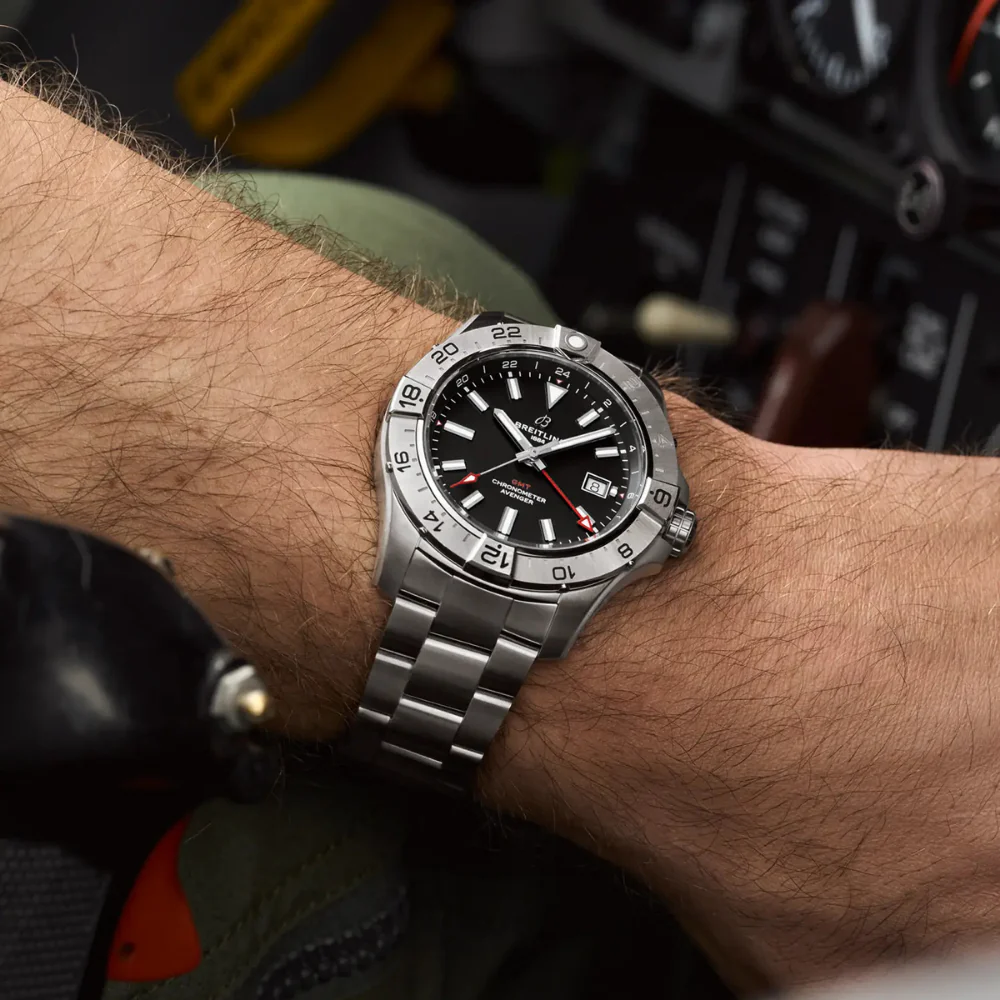 Breitling Avenger Automatic GMT 44 A32320101B1A1 - Image 5