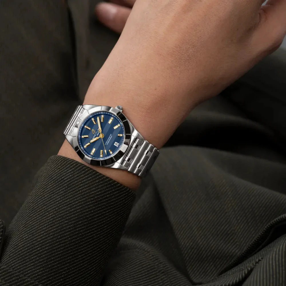 Breitling Chronomat 32 Six Nations France A773109A1C1A1 - Image 3