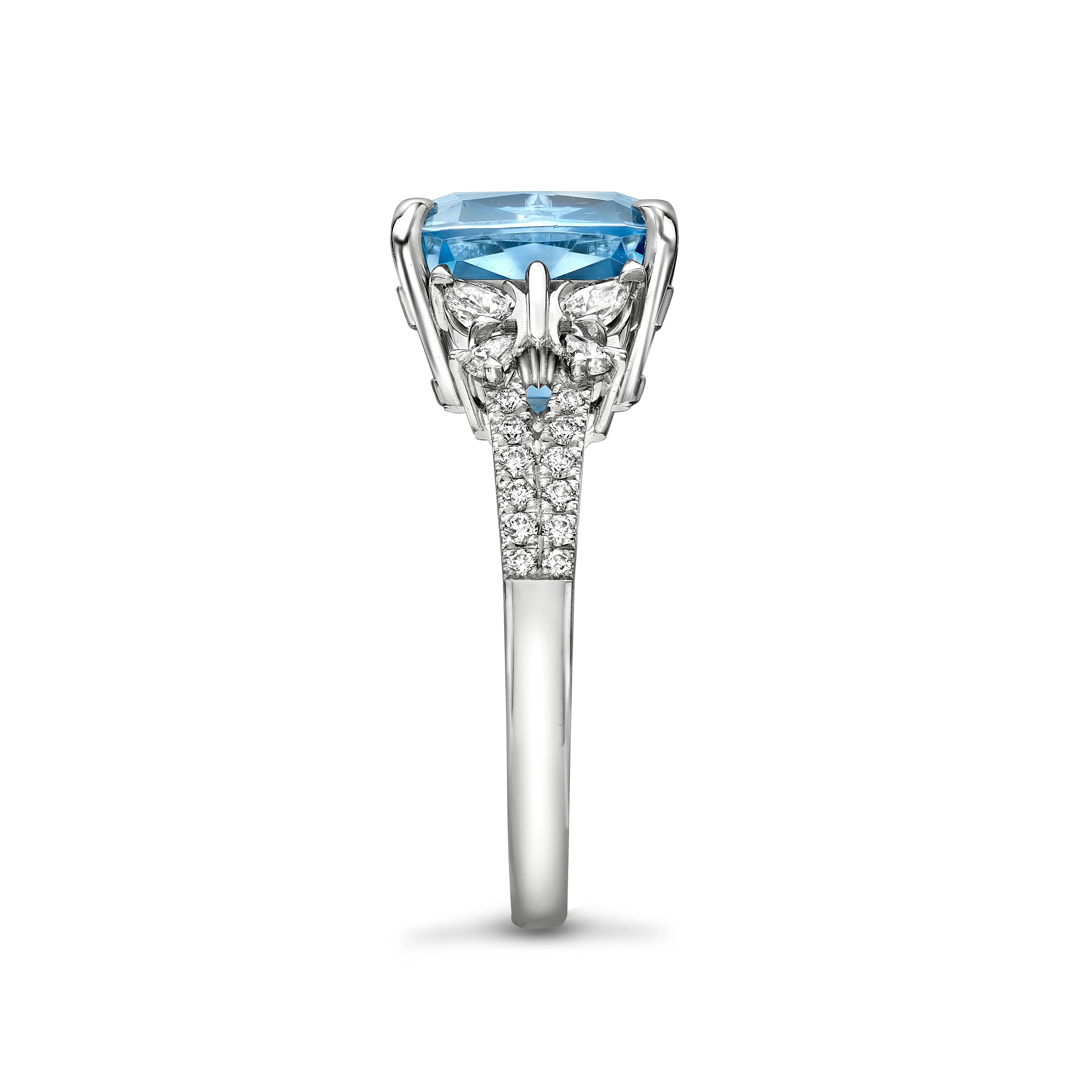 Butterfly Meadow Aquamarine and Diamond Ring - Image 4
