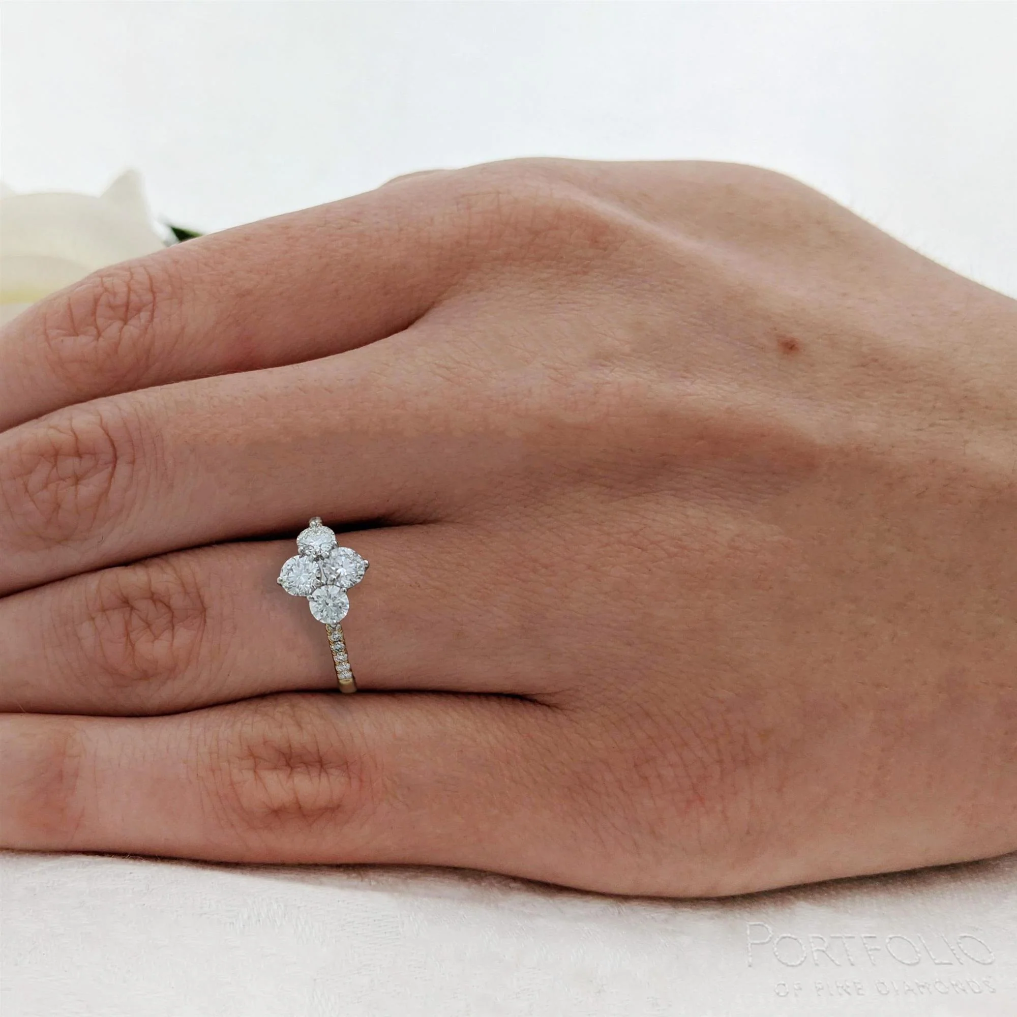 Cluster 0.30ct G SI1 Diamond Yellow Gold/Platinum Ring - Image 2