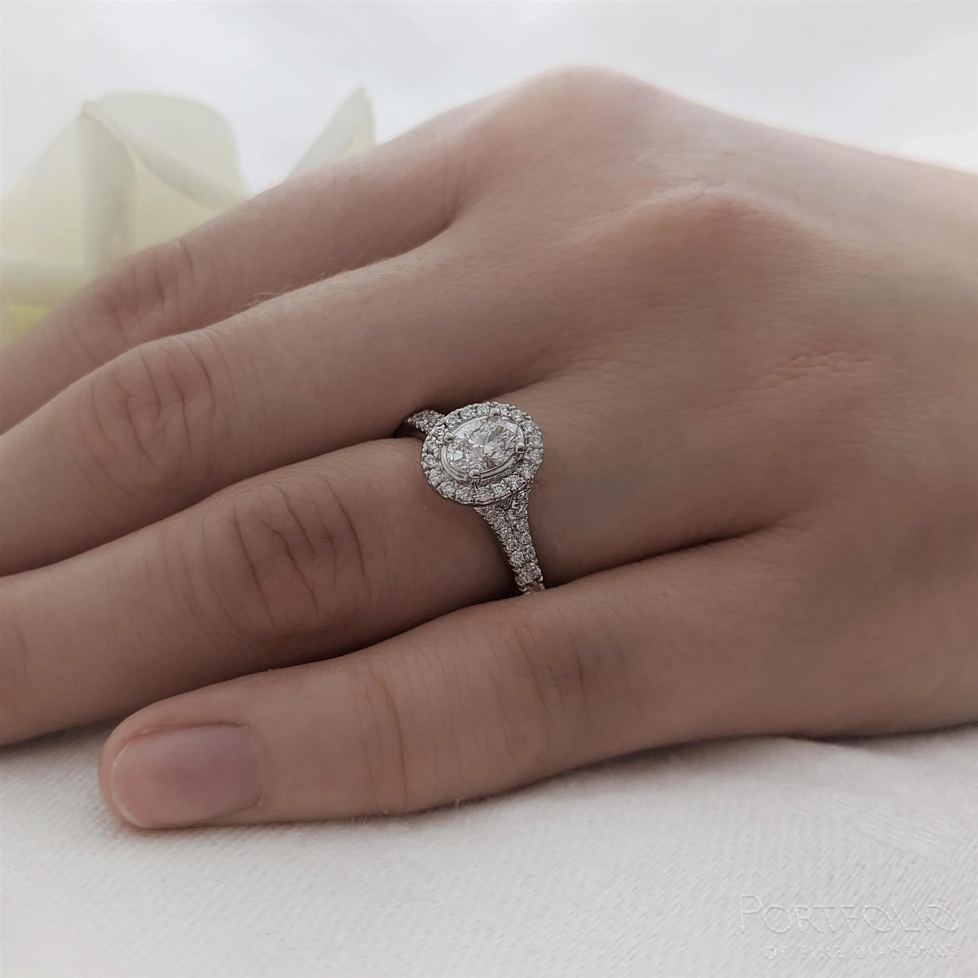 Cluster 0.40ct G VS1 Diamond Platinum Ring - Image 2