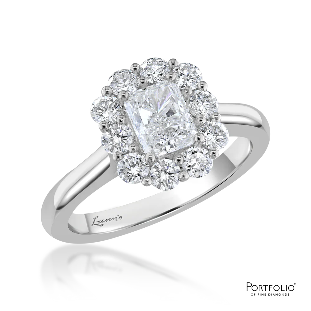 Cluster 0.91ct E SI1 Diamond Platinum Ring