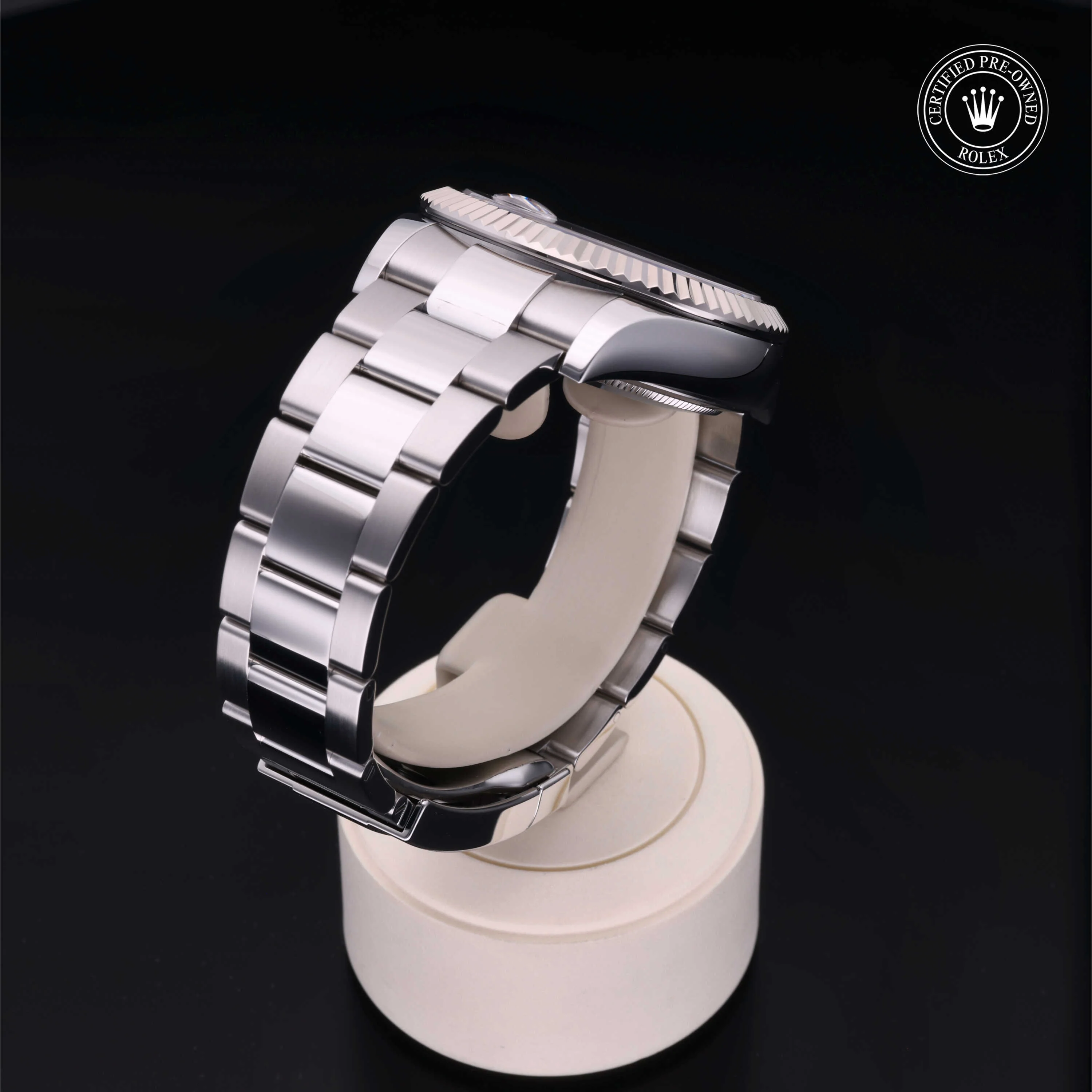 Sky-Dweller - Image 5