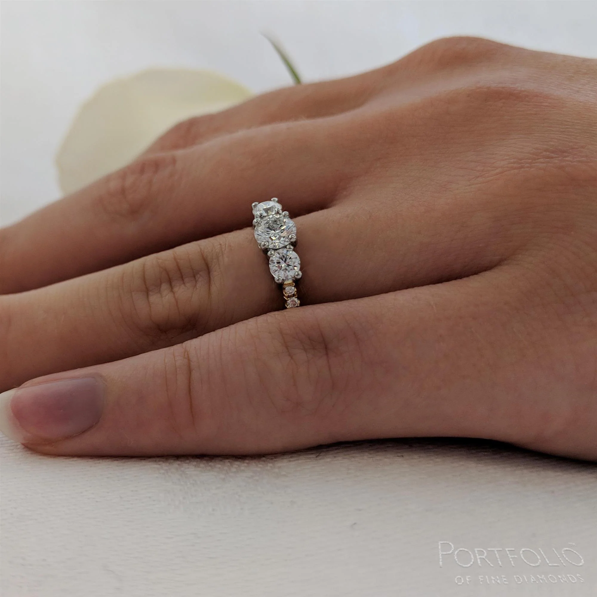 Skye Classic Three Stone 0.40ct F SI2 Diamond Yellow Gold/Platinum Ring - Image 2