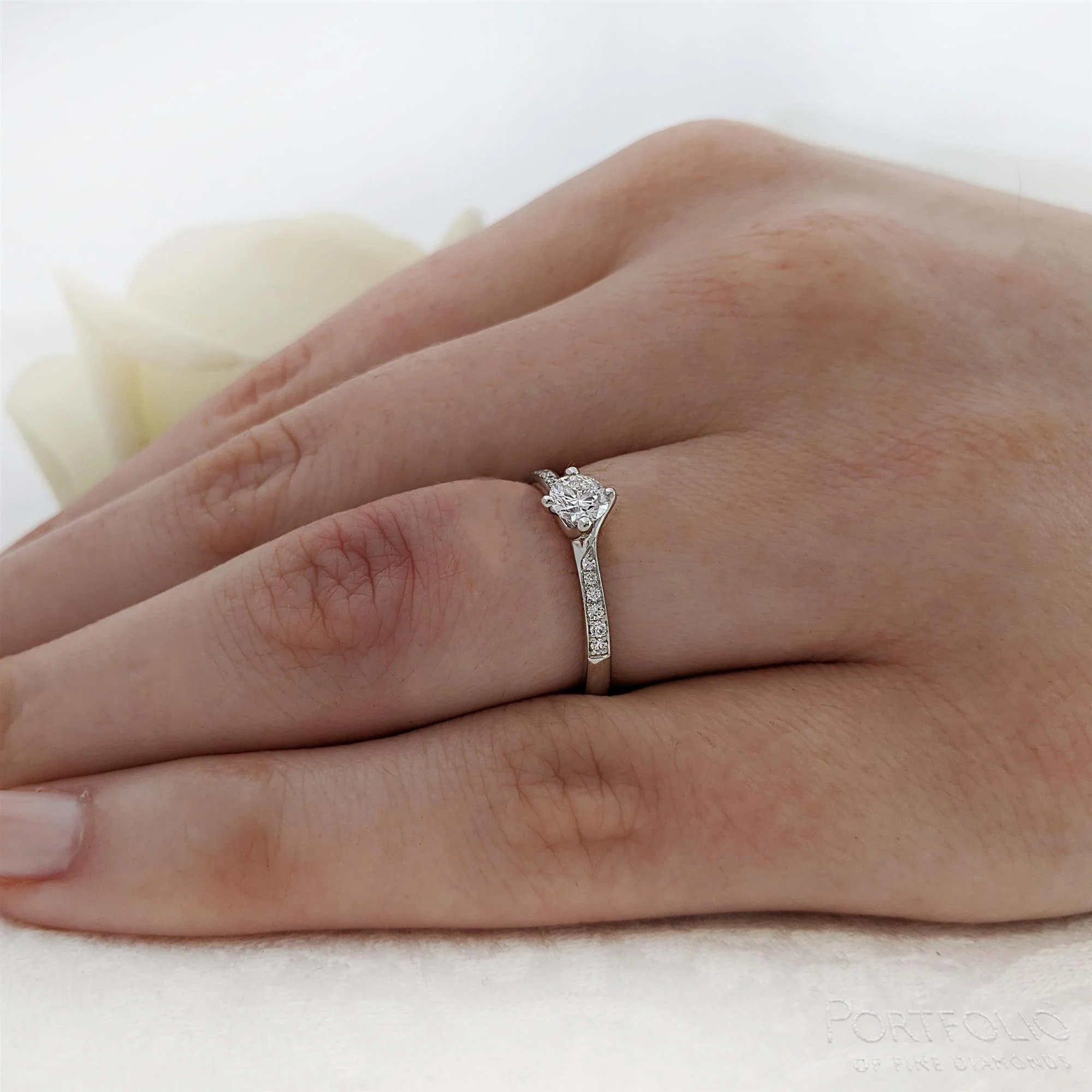 Solitaire 0.31ct E VS2 Diamond Platinum Ring - Image 2