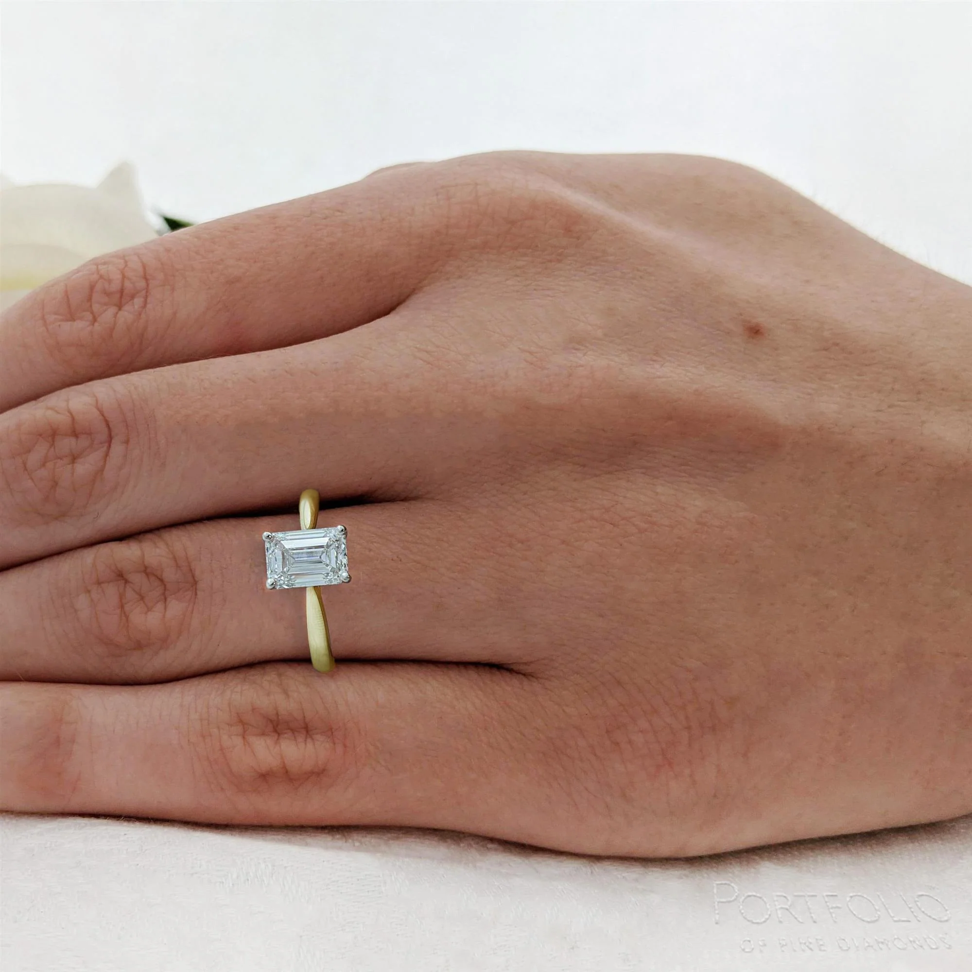 Solitaire 1.70ct E VS2 Diamond Yellow Gold/Platinum Ring - Image 2