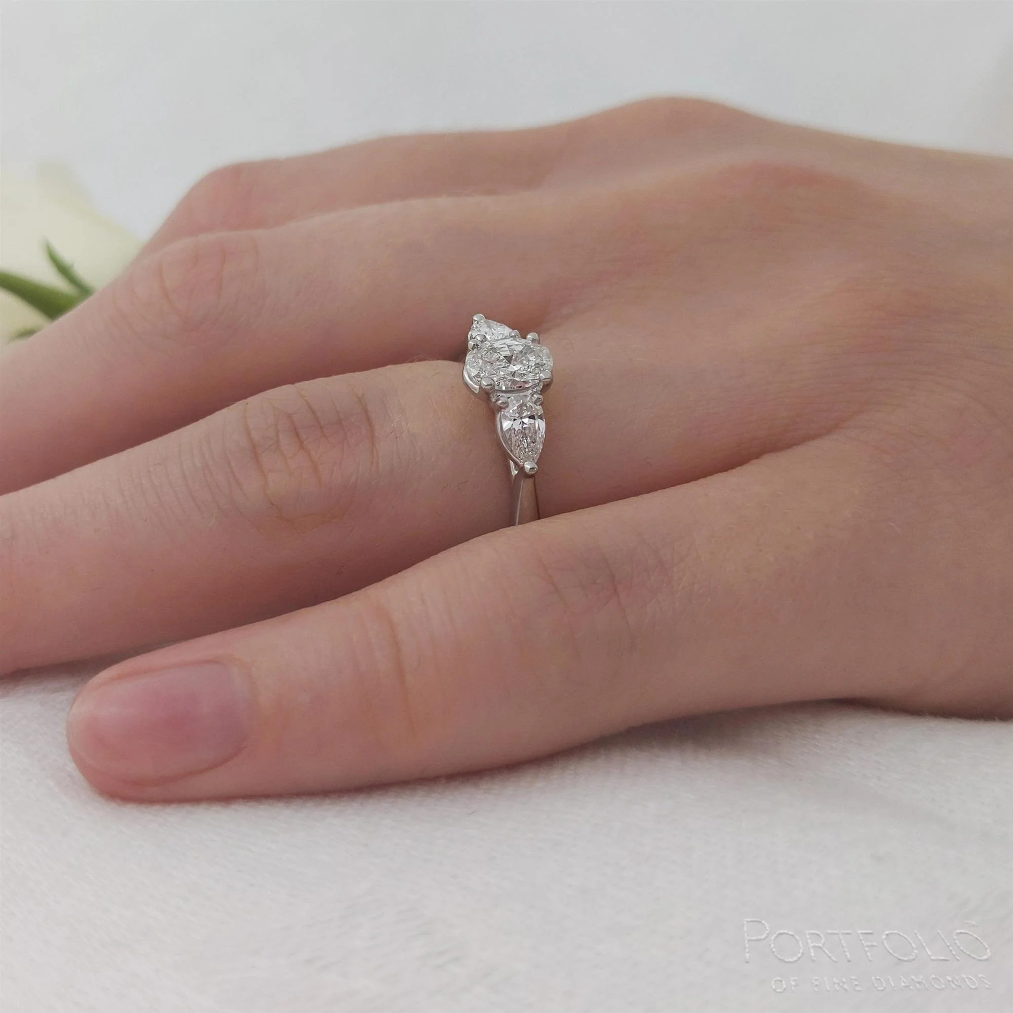Three Stone 0.53ct D VS2 Diamond Platinum Ring - Image 2